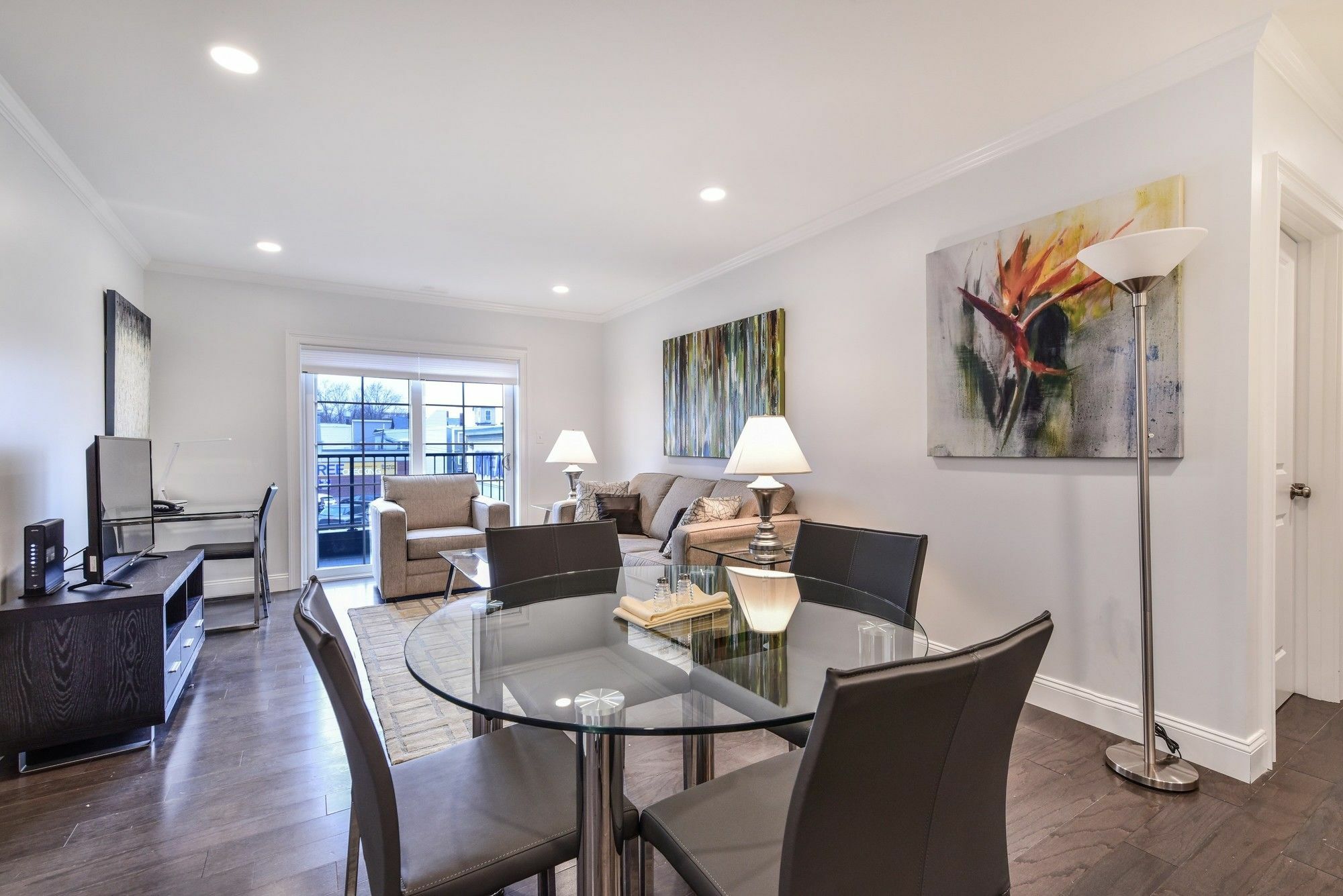 Global Luxury Suites South Boston Eksteriør billede
