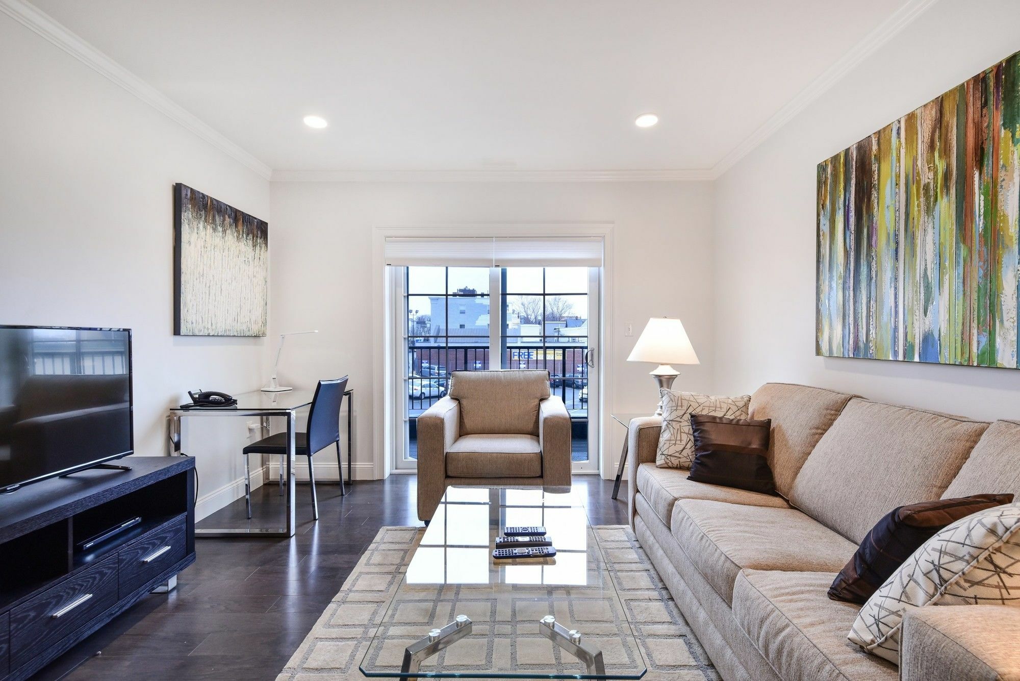 Global Luxury Suites South Boston Eksteriør billede